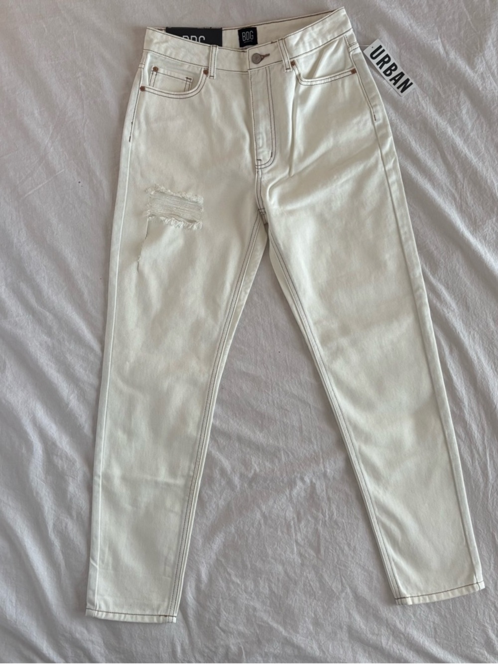 BDG Urban Outfitters White High Rise Straight Jeans 27 Distressed Raw Hem